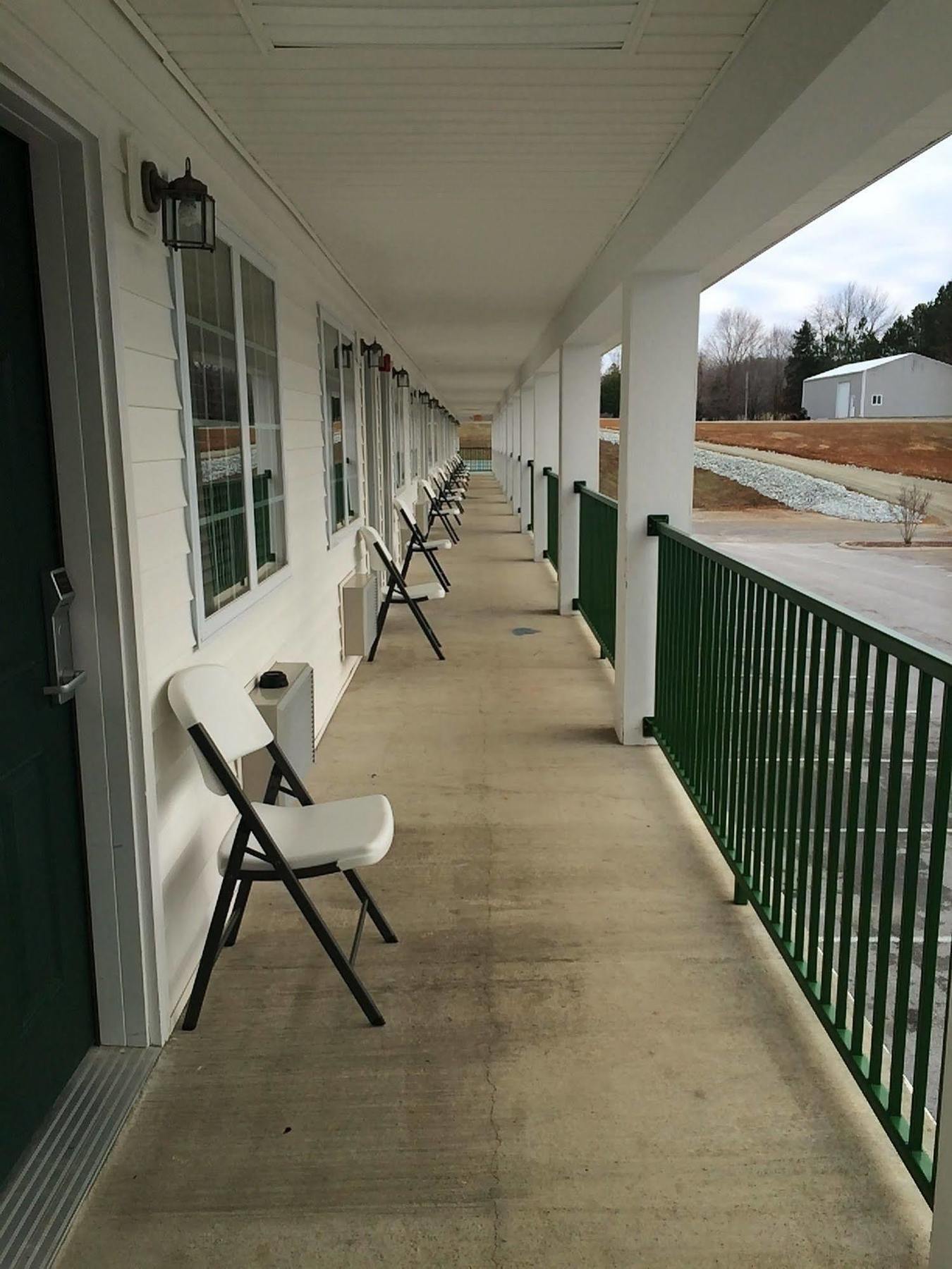 Hurricane Inn Waynesboro Eksteriør billede